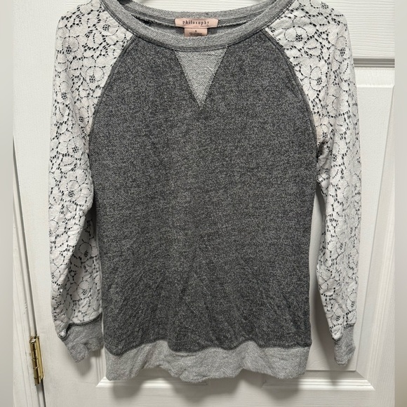 Philosophy Small Gray Sweatshirt Lace Sleeves Stretch Knit Shabby Chic - Picture 1 of 4